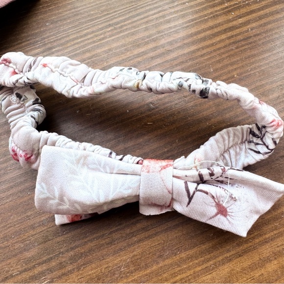 Baby Girl 3-Piece Outfit – Floral Pants, Hoodie & Bow Headband (6–12 Months) - Picture 5 of 7